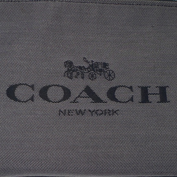 Coach Charcoal Twist lock Clutch with 1941 Hang Tag